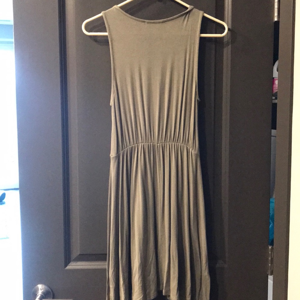 Dress - Picture 2 of 4